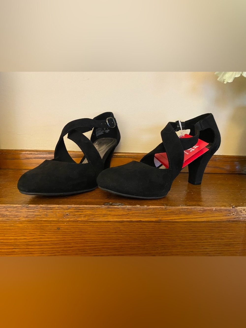 Women's Black Suede Cross-Strap Block Heel Pumps NWT Size 8